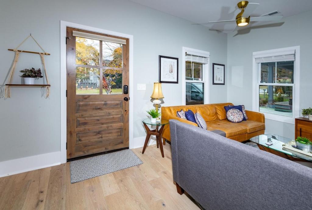 Heart Of Brevard Hideaway - Walk/Bike To Downtown! מראה חיצוני תמונה